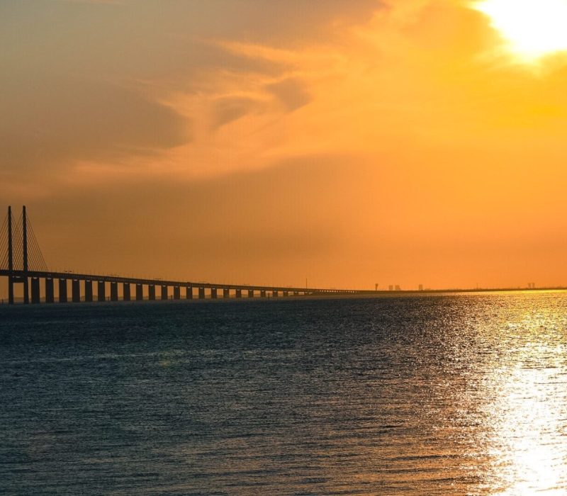 Öresundsbron i solnedgång